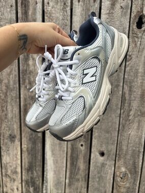 New Balance 530